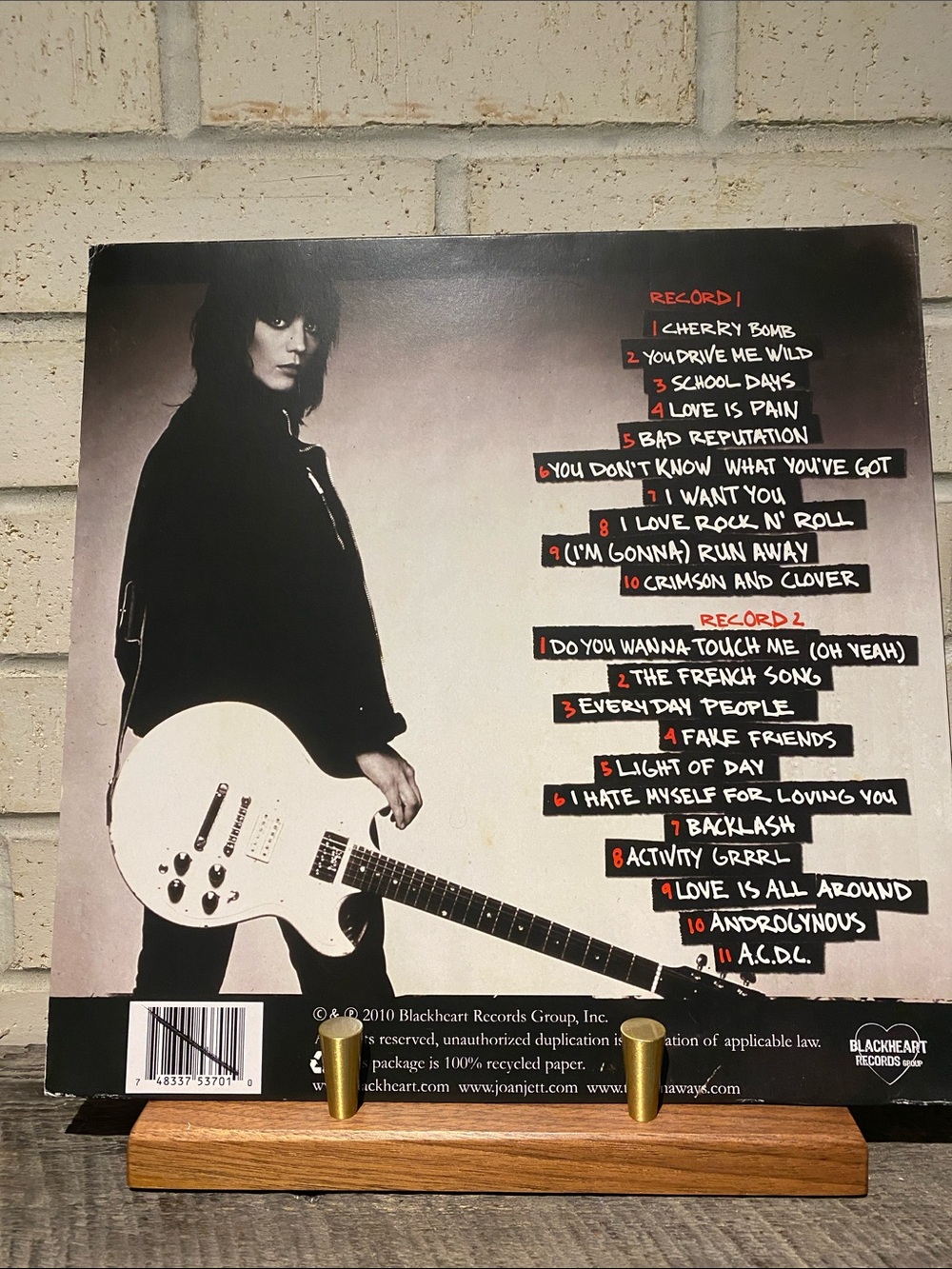 Joan Jett and The Blackhearts Greatest Hits Vinyl - 2010 pressing - Picture 2 of 5